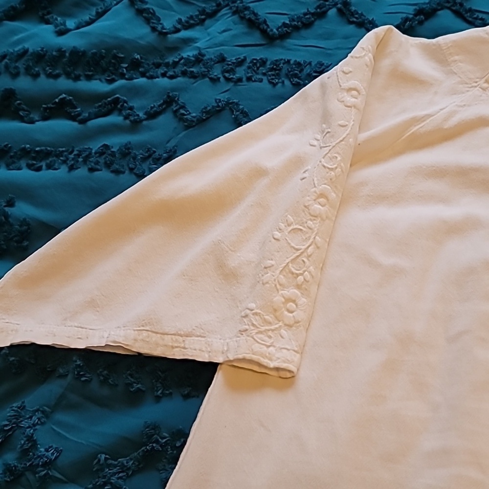 Chali Embroidered White Peasant Top Size Large - Picture 7 of 8